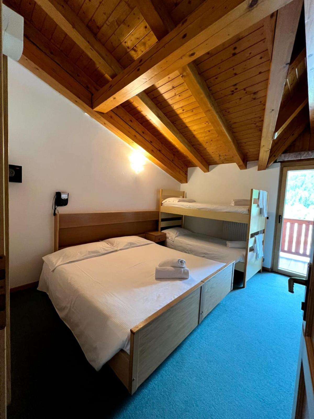 Hotel Laste' Caldes Экстерьер фото