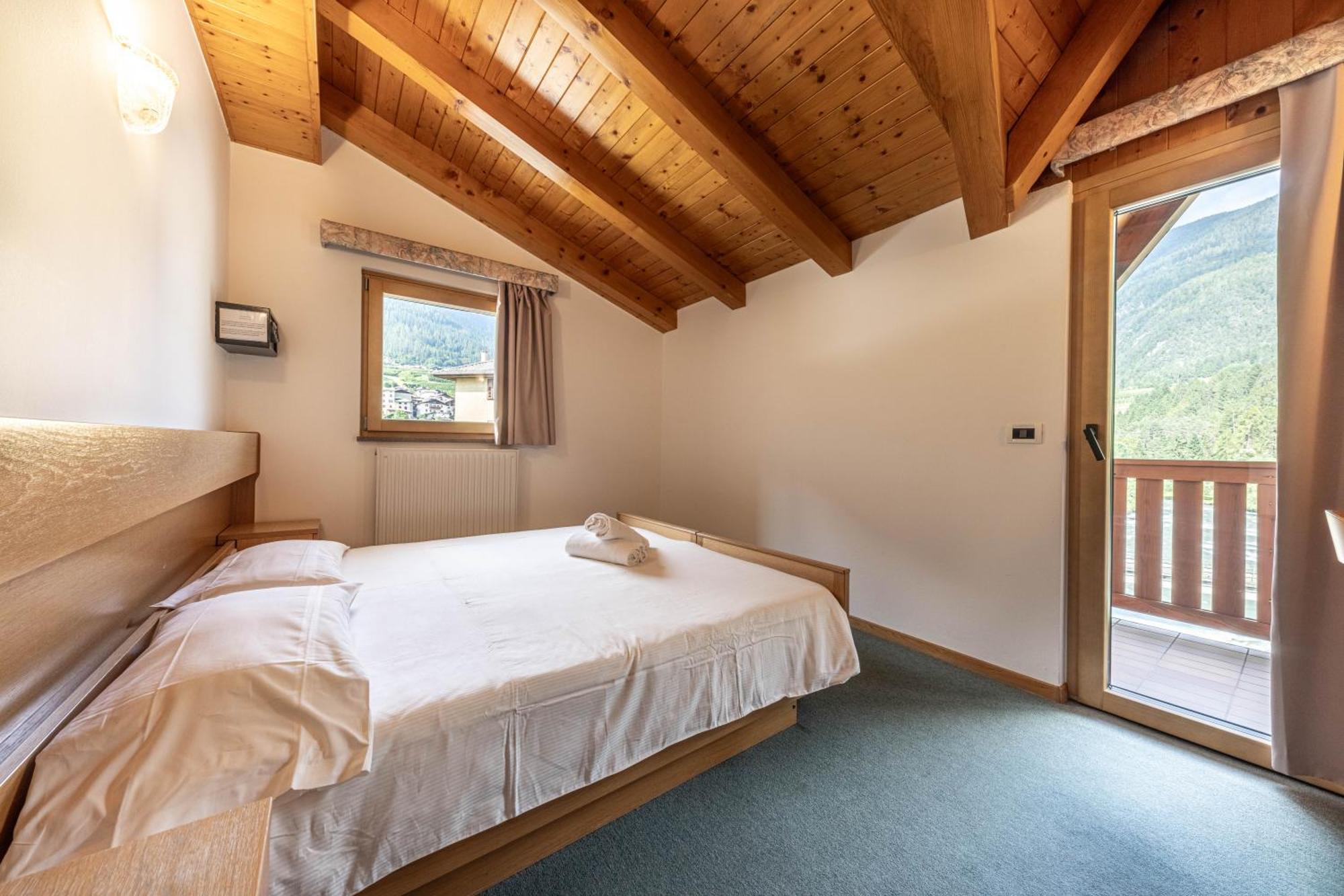 Hotel Laste' Caldes Экстерьер фото