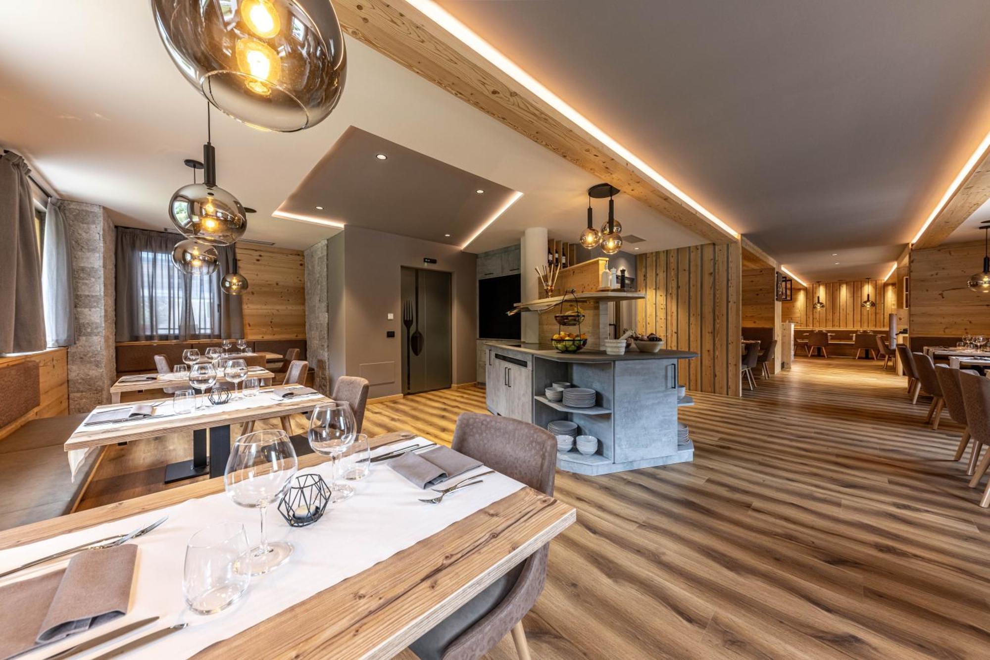 Hotel Laste' Caldes Экстерьер фото