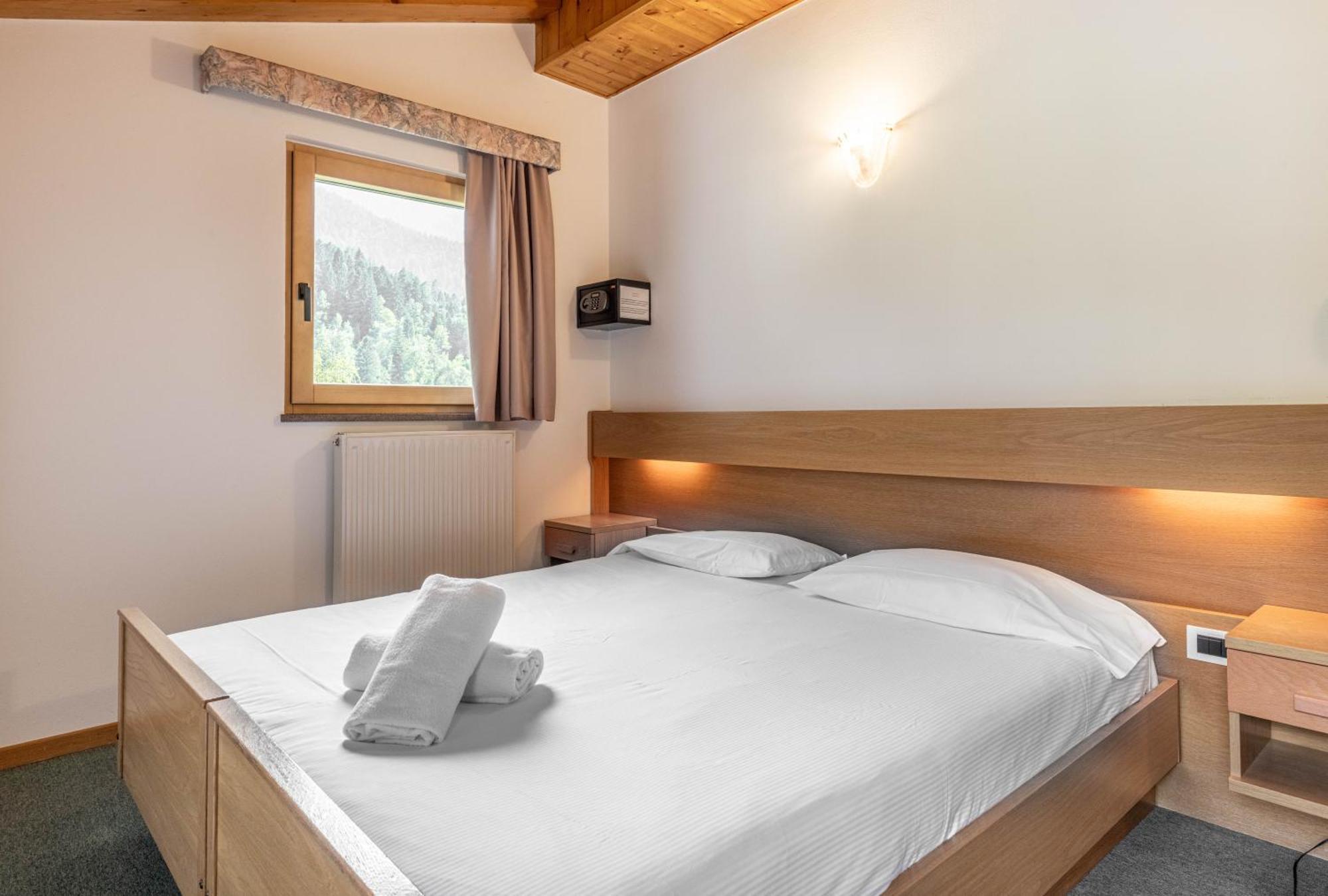 Hotel Laste' Caldes Экстерьер фото