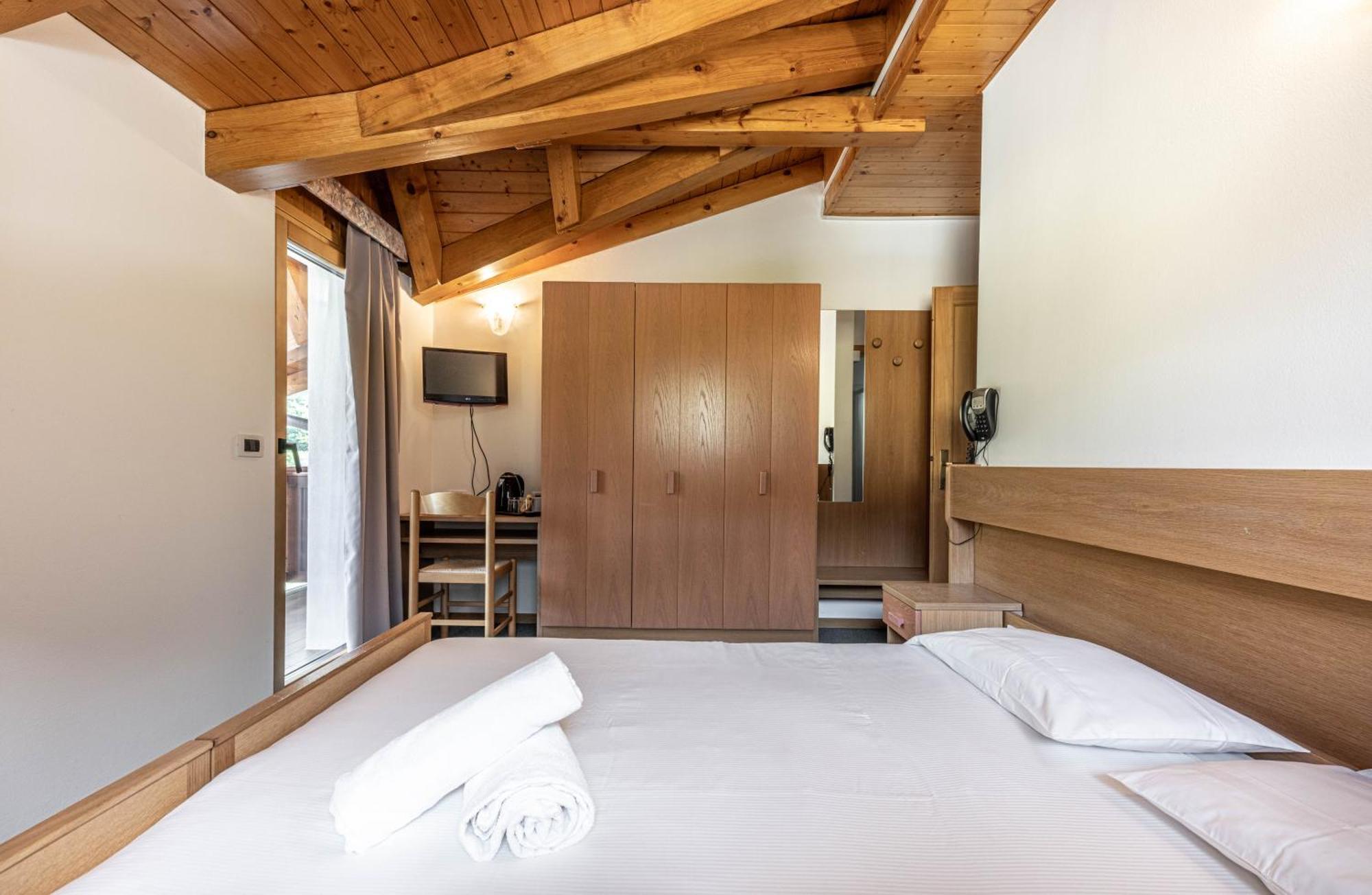 Hotel Laste' Caldes Экстерьер фото