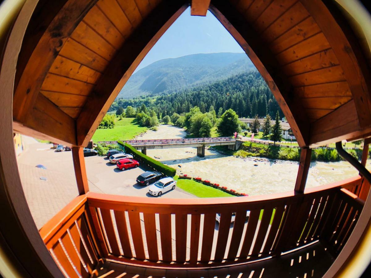 Hotel Laste' Caldes Экстерьер фото